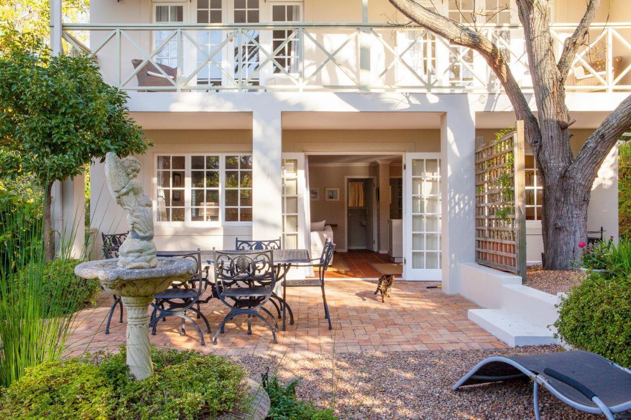 33 Strawberry Lane - Studio And Cottage เคปทาวน์ ภายนอก รูปภาพ